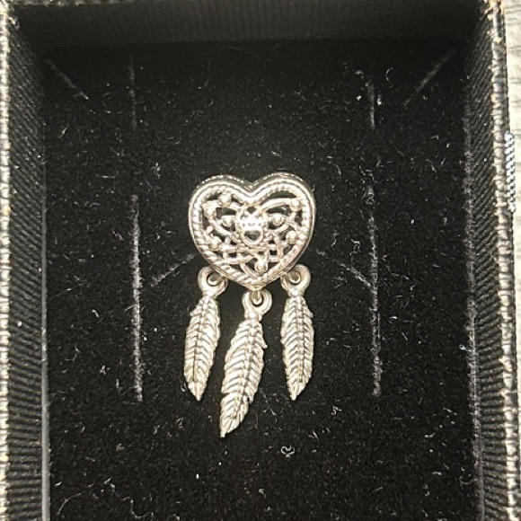 EUC Heart Dreamcatcher Pandora Charm - Picture 1 of 3